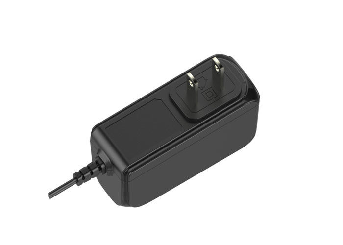Black 90 - 264VAC 5 Volt Universal Wall Mount Power Adapter With US Plug